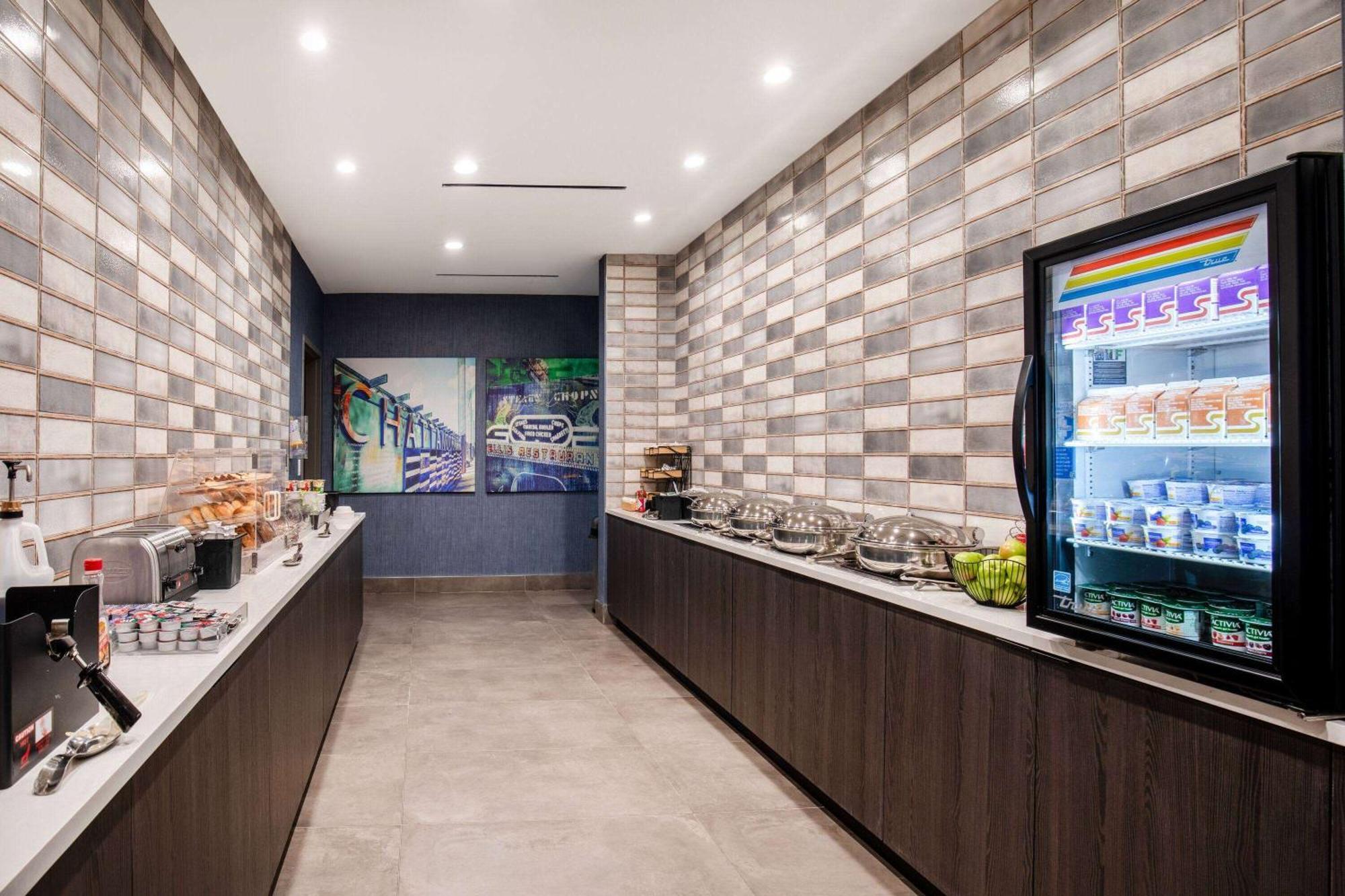 La Quinta Inn & Suites By Wyndham Chattanooga Downtown/South Eksteriør billede