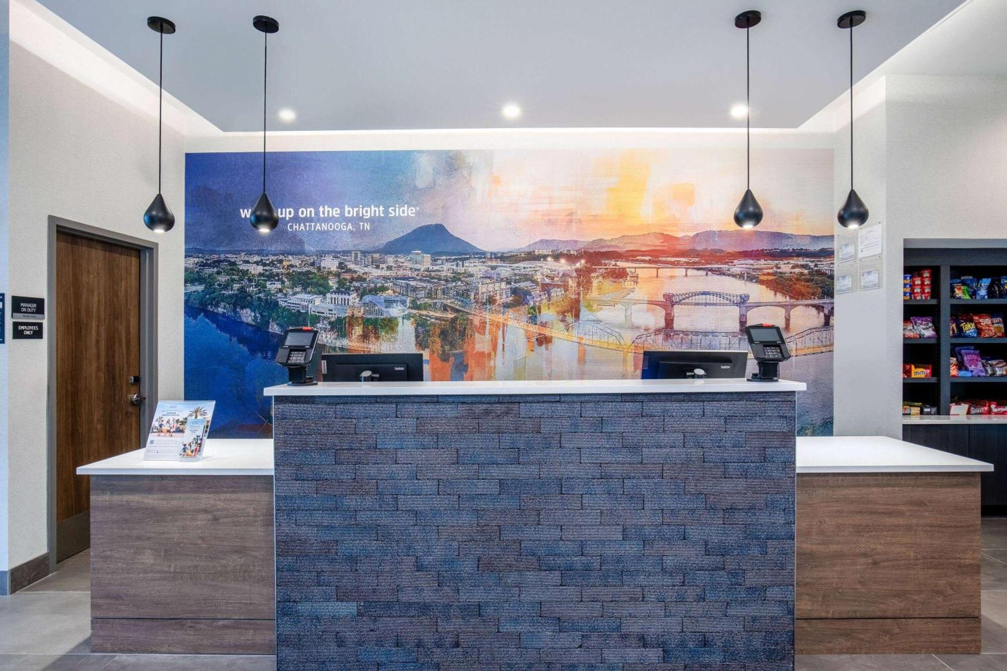 La Quinta Inn & Suites By Wyndham Chattanooga Downtown/South Eksteriør billede